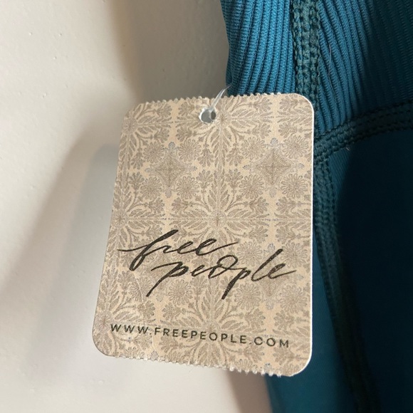 FREE PEOPLE Count Me In Legging - Picture 8 of 9